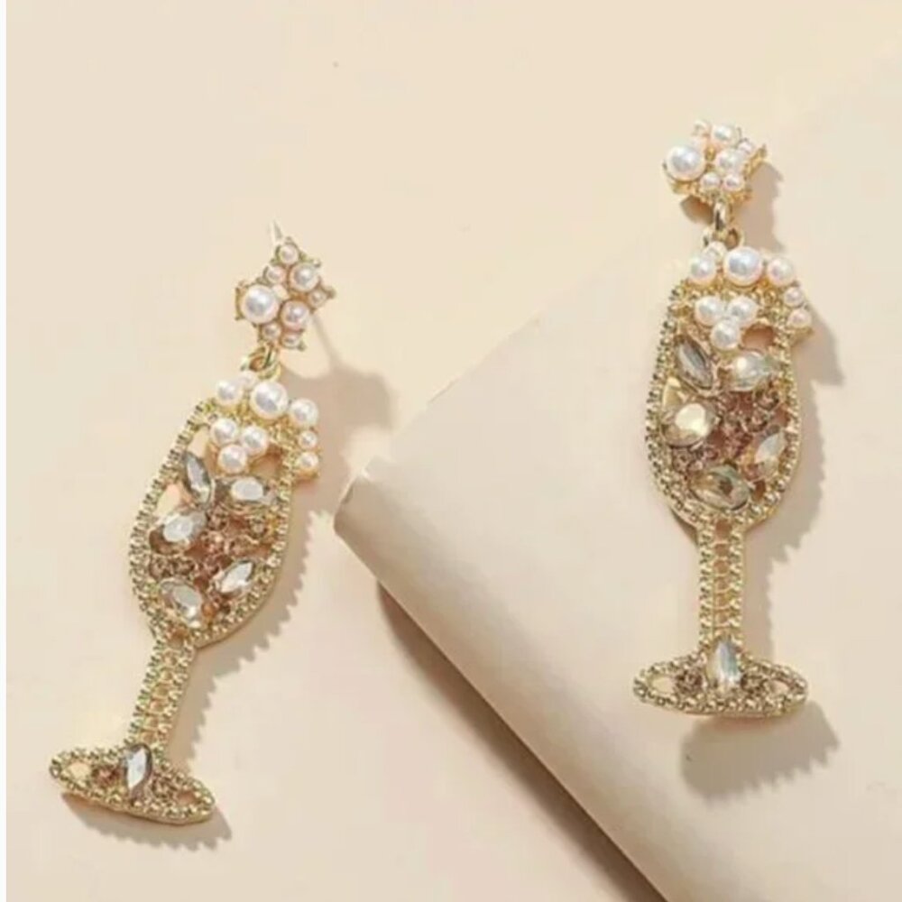 ⭐️✨ FREE Drink Alcohol Champagne Minimal Modern Hipster Art Rhinestone Earrings